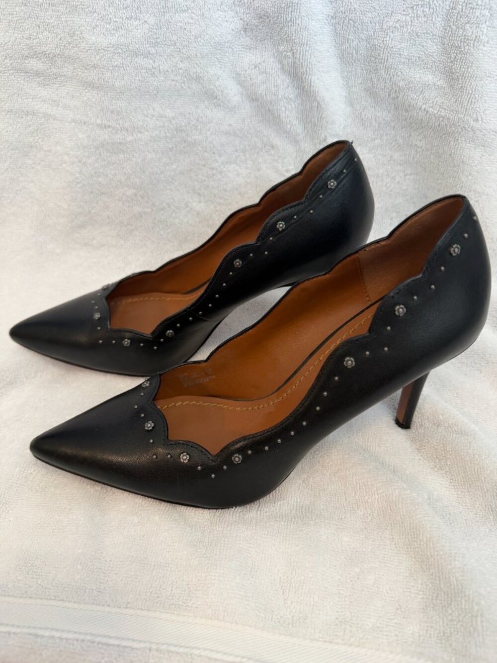 Coach Heels - Picture 5 of 7